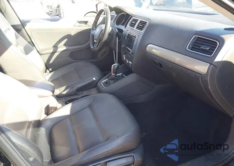 2018 Volkswagen Jetta 1.4T Se/1.4T Wolfsburg Edition z USA, uszkodzony, nr VIN 3VWDB7AJ6JM263486